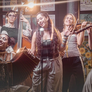 5/11/26 - "ME'N CANTA. SOPARS PER CANTAR": Gemma González, Raquel Jacho i Laia Glück, de Filomena.